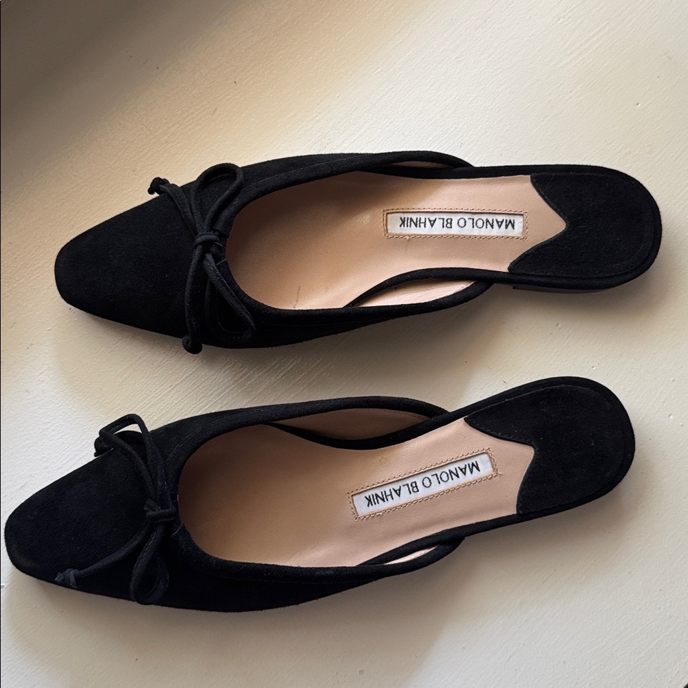 Manolo Blahnik Ballerimu Suede Bow Ballerina Flat Mules